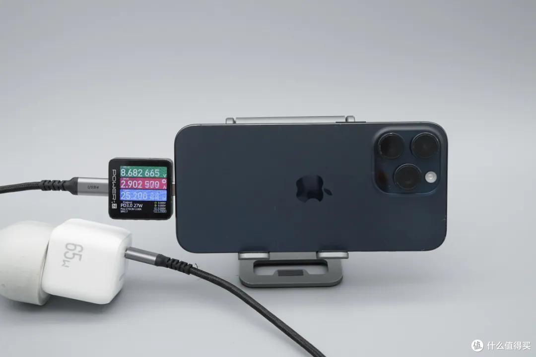 跑满 iPhone 18 AVS 快充,IDMIX 65W 氮化镓充电器评测