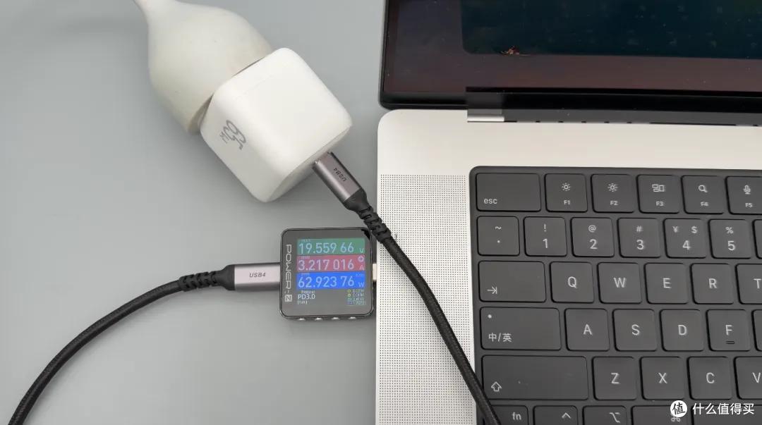 跑满 iPhone 18 AVS 快充,IDMIX 65W 氮化镓充电器评测