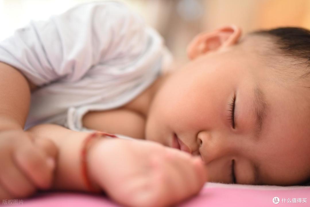 宝宝睡觉时突然"抖一下"是有什么问题吗？