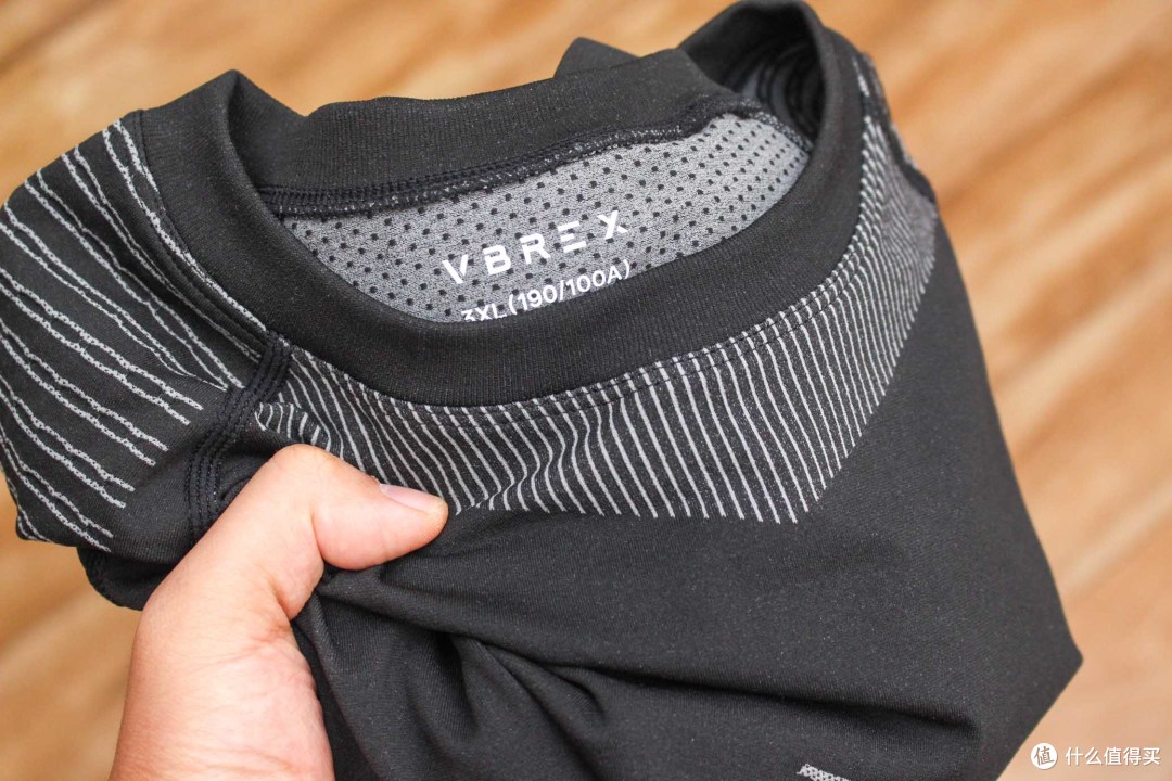 VBREX保暖速干衣实测,高端双原纱面料根源解决羊毛材质问题