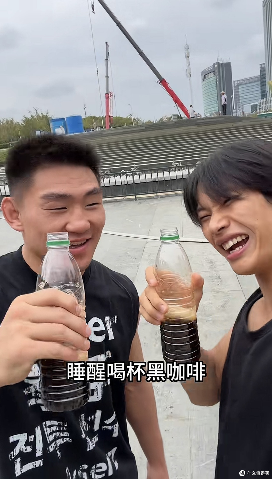 花小龙又反向自律？和UFC运动员宋亚东自律的一天