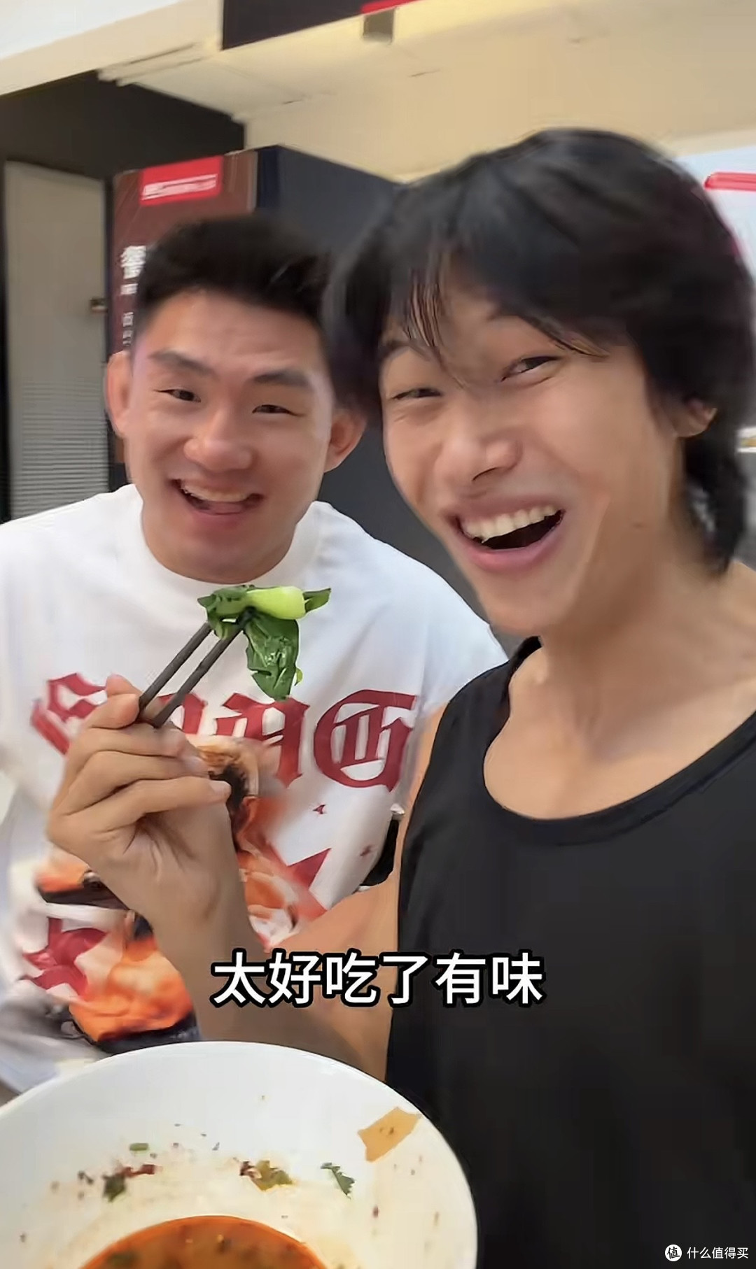 花小龙又反向自律？和UFC运动员宋亚东自律的一天