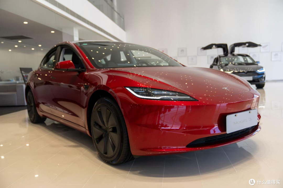 就差400块！比亚迪大汉和特斯拉Model3，一台D级一台中型，你选谁