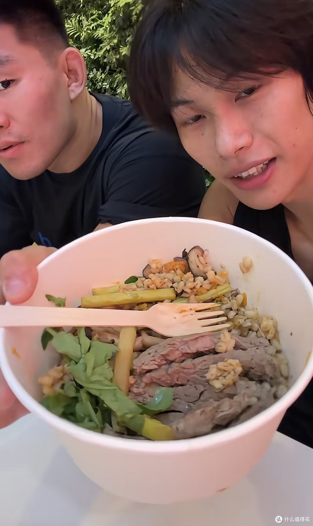 花小龙又反向自律？和UFC运动员宋亚东自律的一天