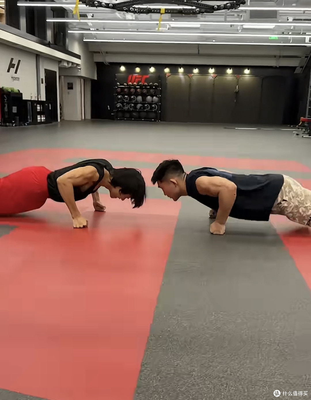 花小龙又反向自律？和UFC运动员宋亚东自律的一天