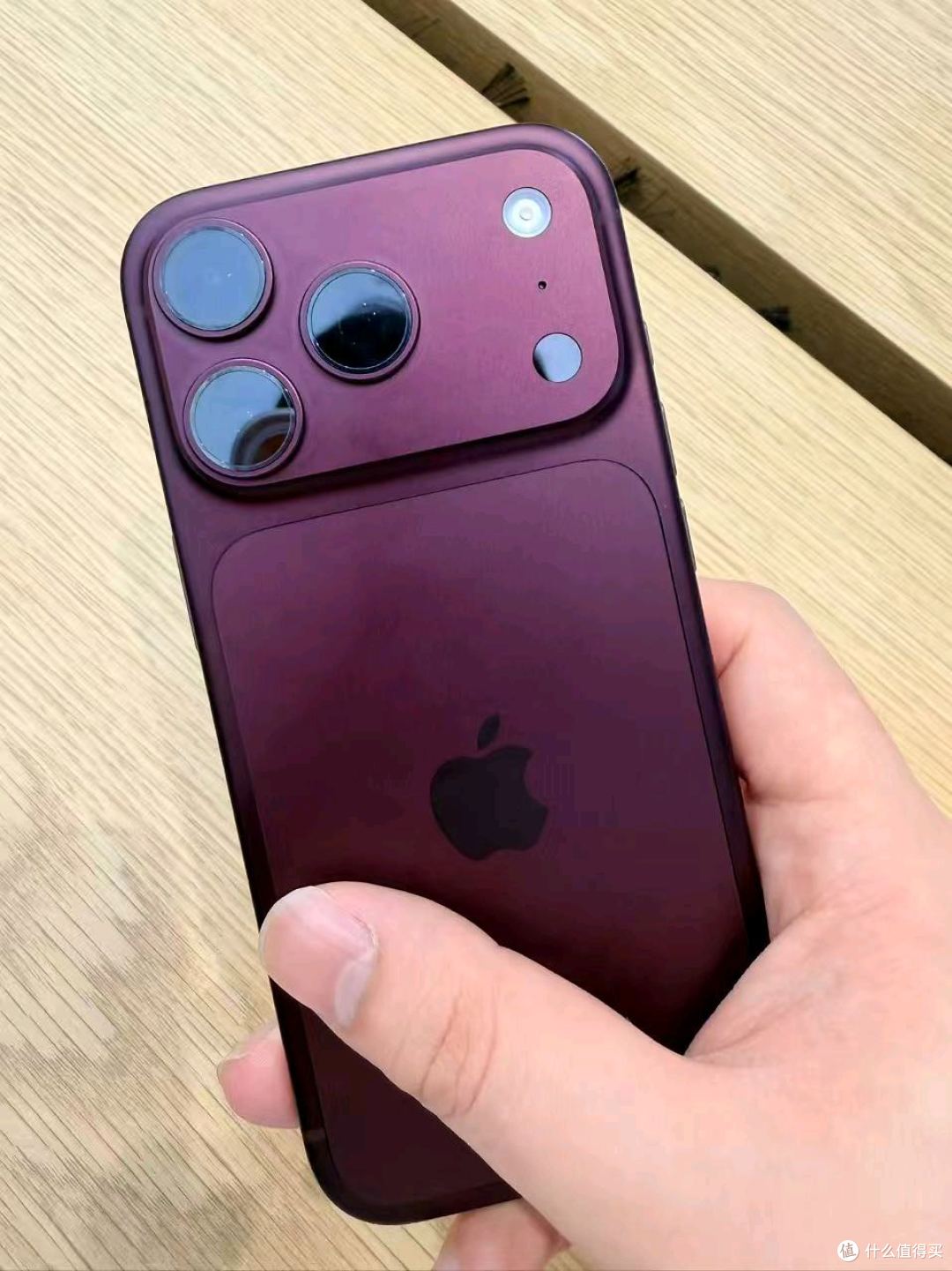 iPhone18 Pro首发上手实测，优点缺点一次性说透