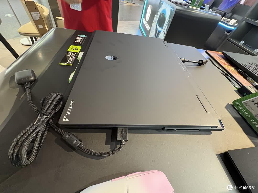 盘点：5款RTX5060独显轻薄本，MacBook Pro居然成性价比了！