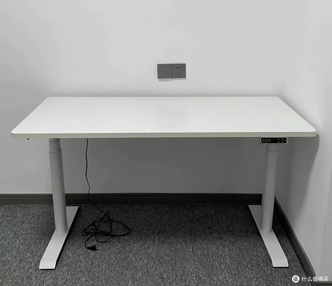 企业批量淘汰的电动升降桌流入闲鱼,400块一张,值不值得捡?