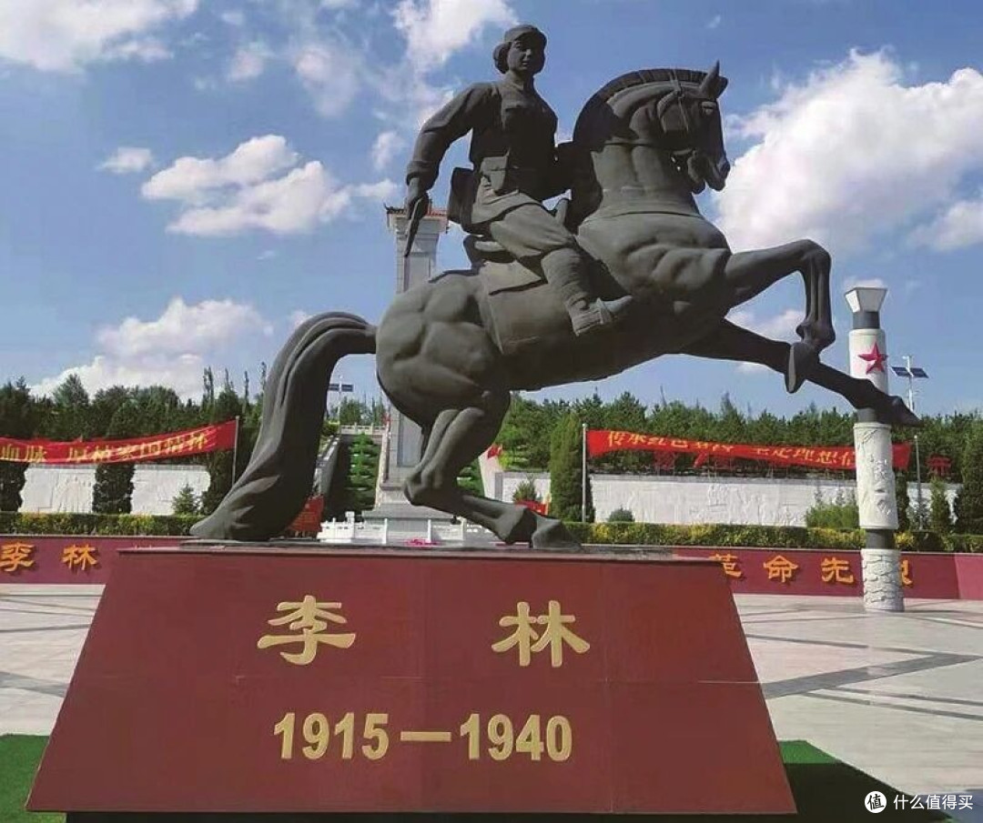 1940年4月26日,24岁的她怀着身孕冲向敌阵,再没回来