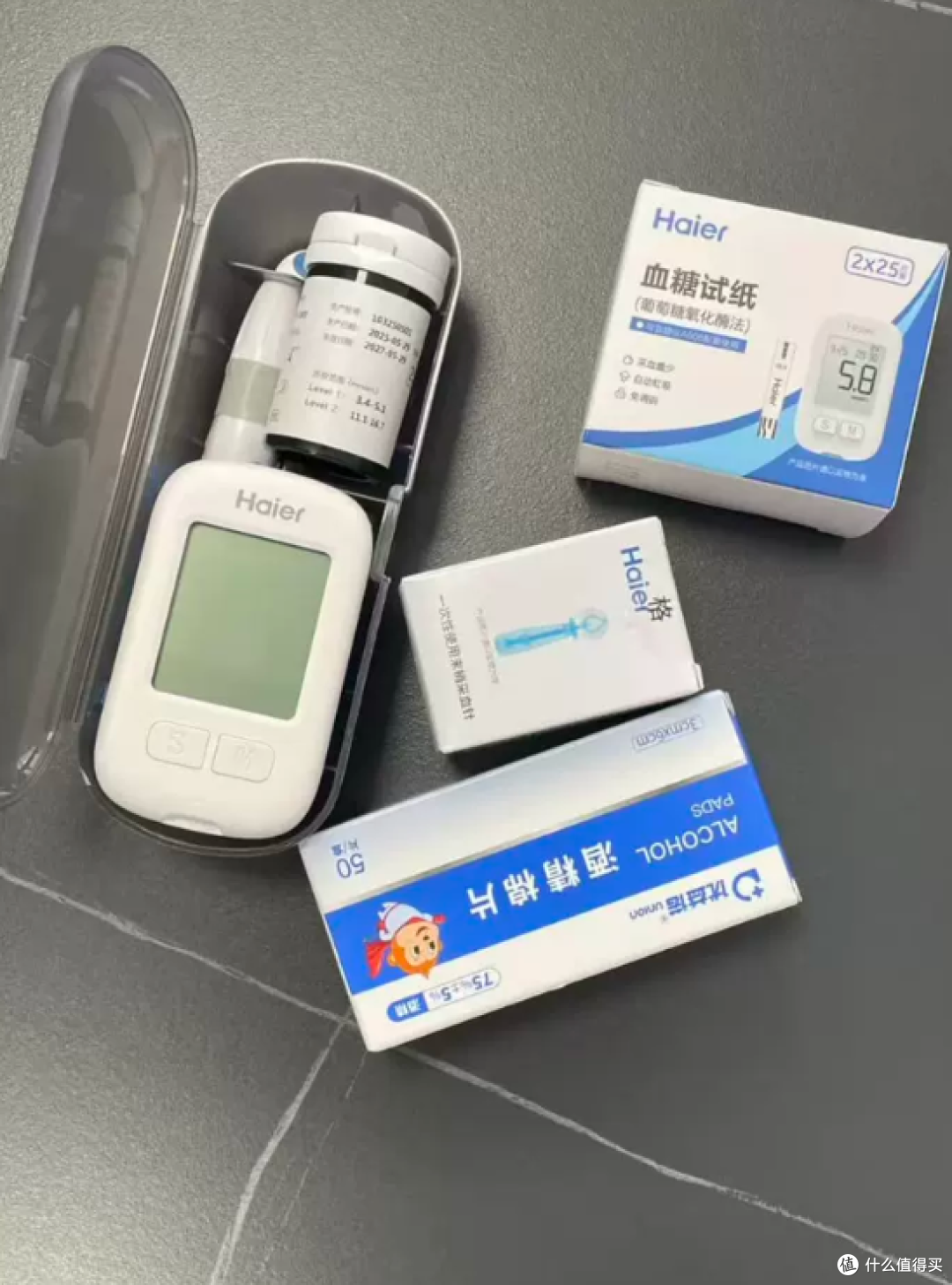 一台血糖仪管全家,这笔账我算了两年才想明白