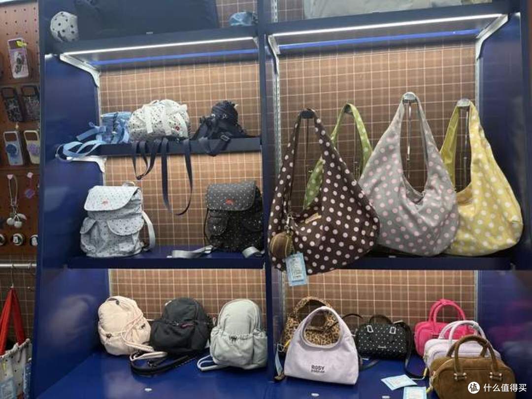 当赵露思成为“品牌” ,明星流量神话能火多久?