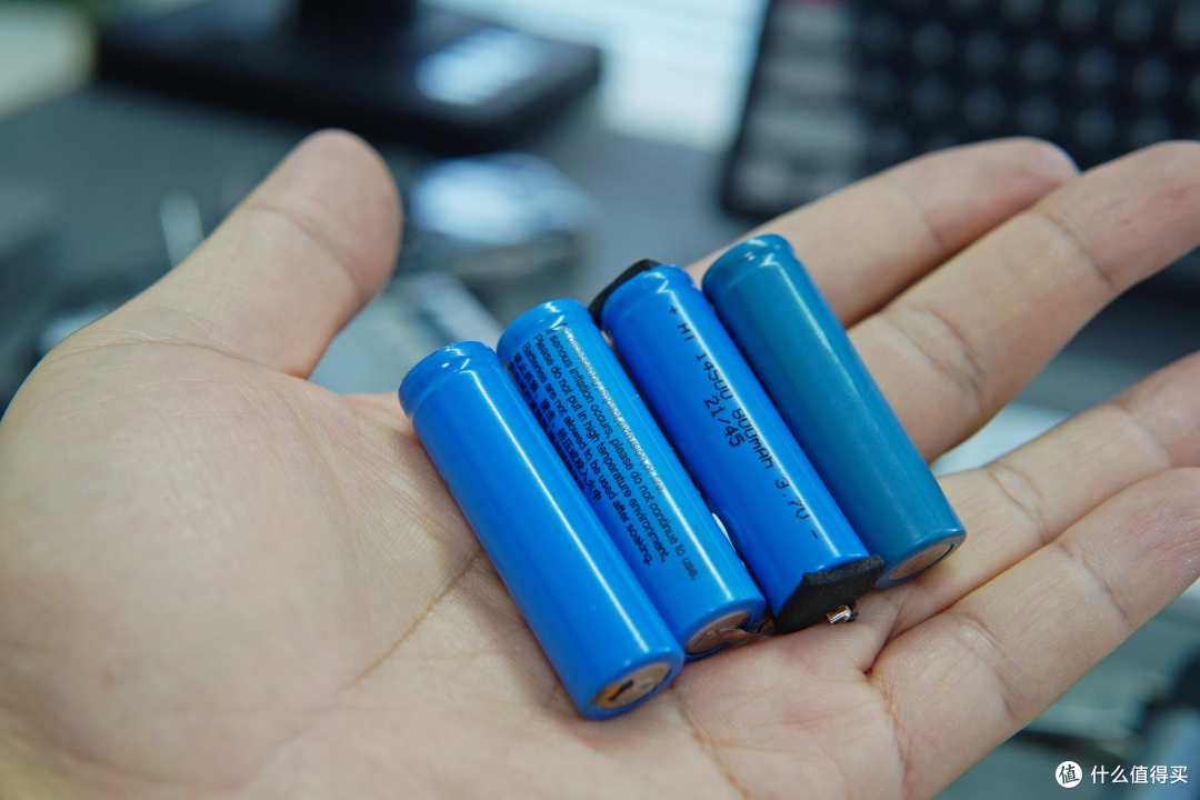 映趣理发器维修:内置电池的产品,80%以上的故障都源于电池