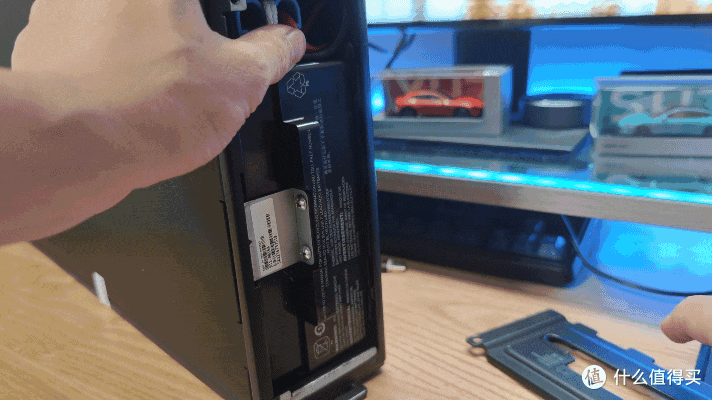 十几万元硬盘保命方案!全新UPS七千多,我300修好 APC RT2000XL