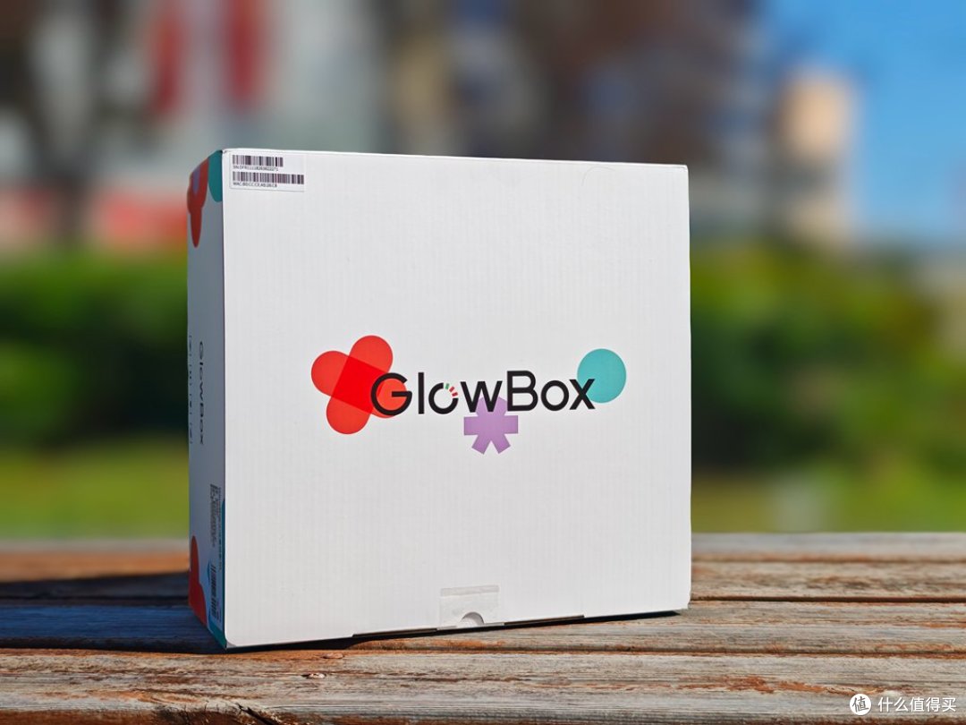 GlowBox小光盒R1体验:百元便携投影,租房党宿舍神器