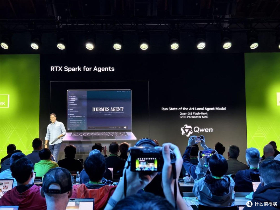 RTX Spark笔记本浅析:128GB统一内存,1 PFLOPS,端侧AI的新篇章