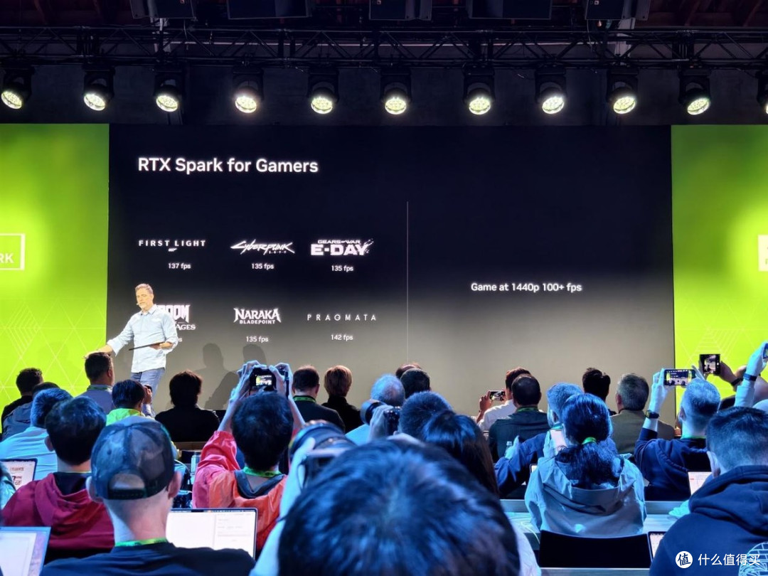RTX Spark笔记本浅析:128GB统一内存,1 PFLOPS,端侧AI的新篇章