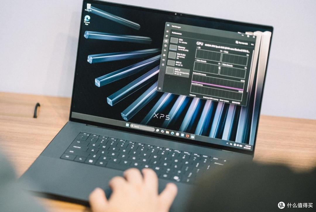 RTX Spark笔记本浅析:128GB统一内存,1 PFLOPS,端侧AI的新篇章