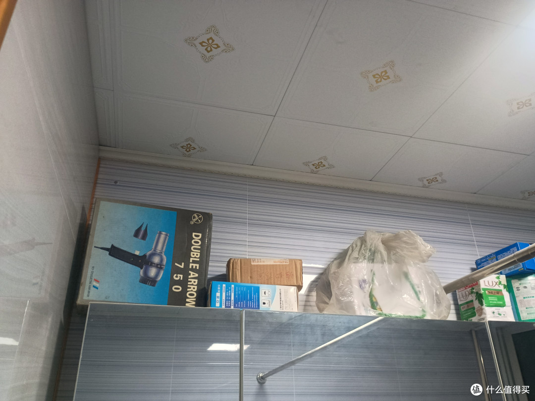 这台电吹风也是我之前修过的，文末我会放那篇文章的链接