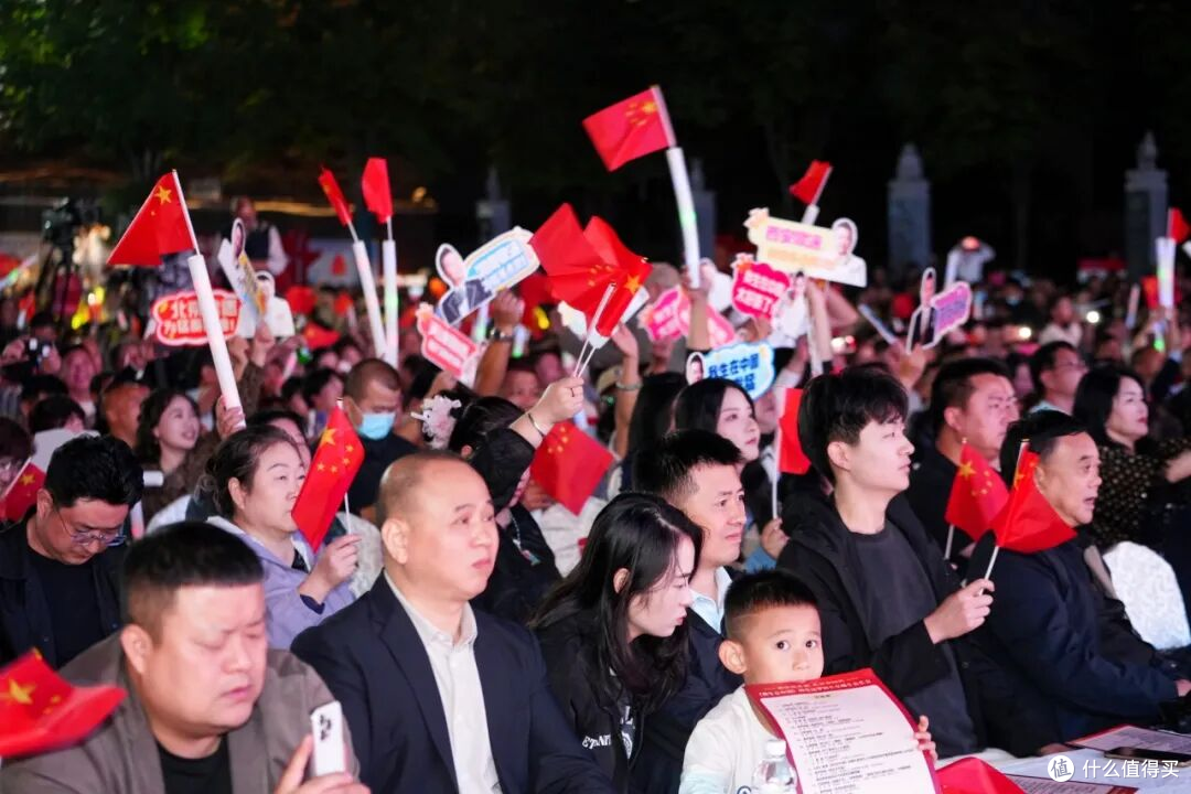 重磅同台！周发猛携弟子唱响《我生在中国》，聆听震撼民族之声