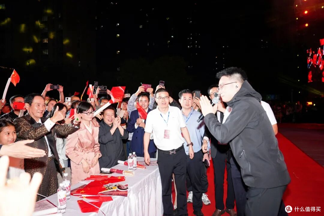 重磅同台！周发猛携弟子唱响《我生在中国》，聆听震撼民族之声
