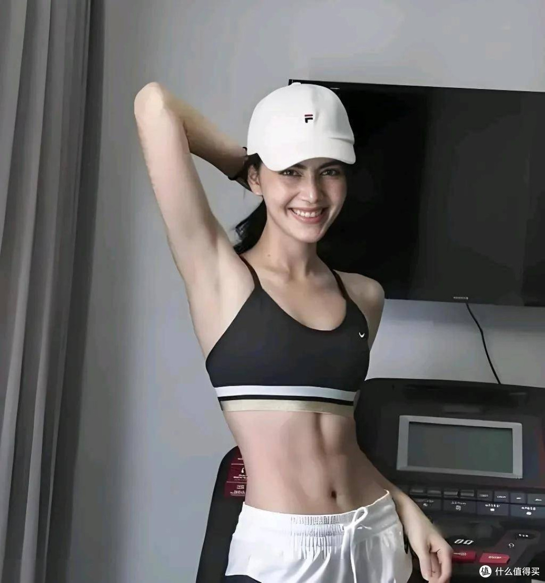 2026年薄肌元年!女生为什么更爱“穿衣显瘦脱衣有肉”?