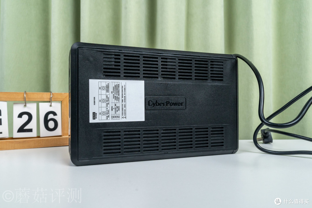 意外断电不慌,UPS保数据稳定落地,硕天不间断电源UT650EGC评测