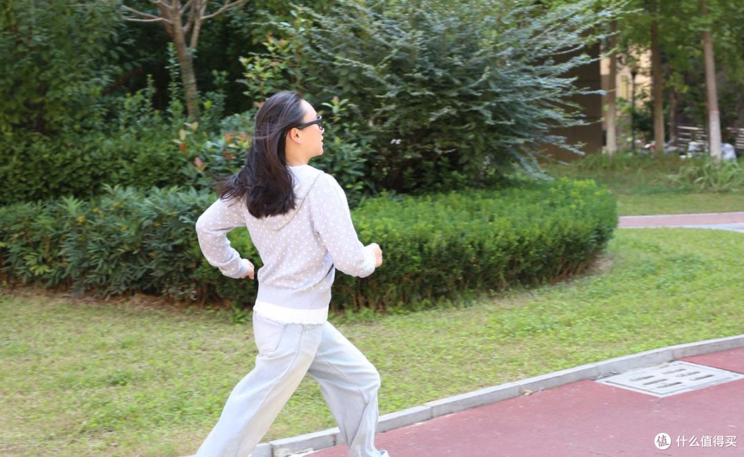运动墨镜耳机,FIYA F3 智能音频眼镜,千元体验的瑞声矩形扬声器