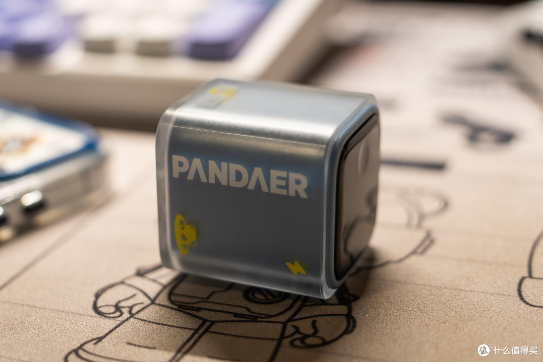 PANDAER熊猫造梦60W GaN屏显充电器初体验