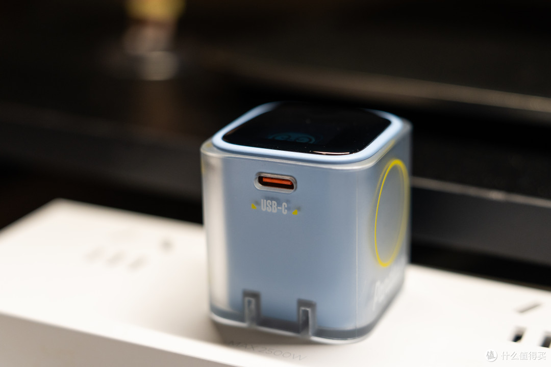 PANDAER熊猫造梦60W GaN屏显充电器初体验