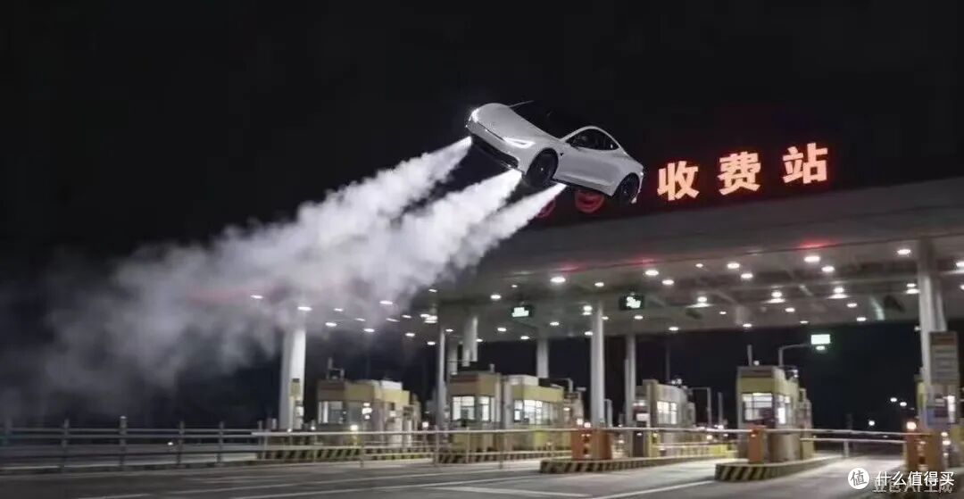 保时捷很帅,但特斯拉能飞!
