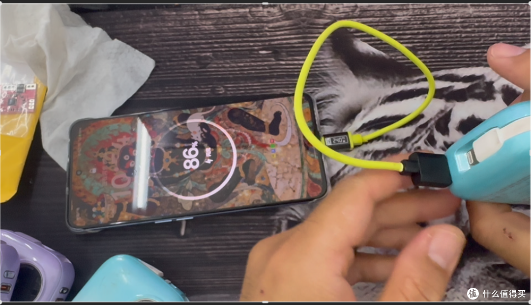 【探长DIY】100瓦“土炸弹”第三弹:10元充电宝?拆电芯还是转手