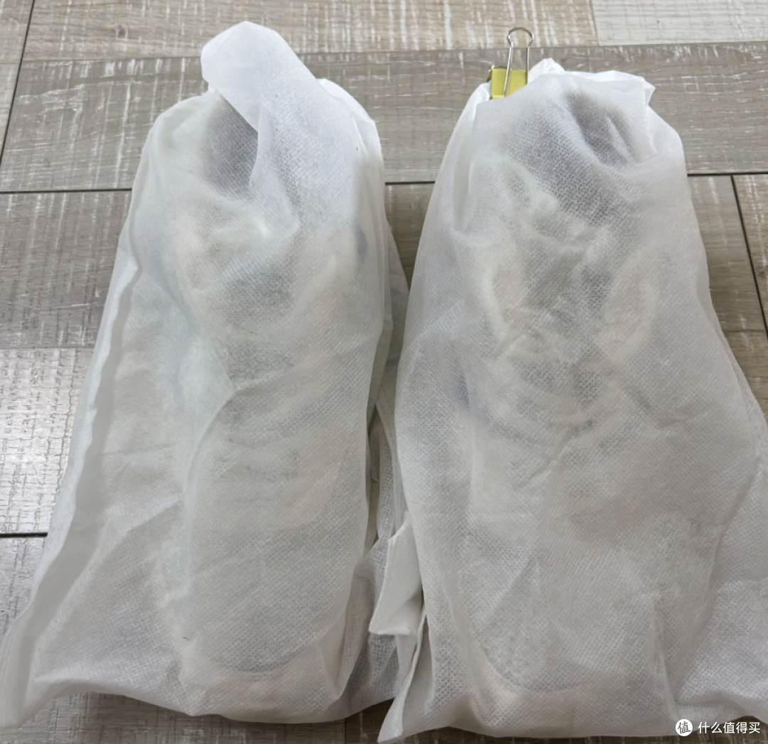 买鞋送的鞋套别再扔了!原来它才是洗鞋晾鞋的隐藏神器,省钱又实用