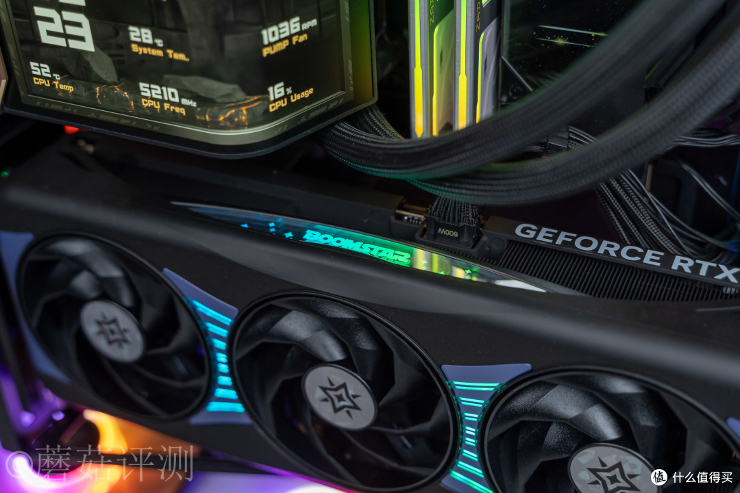 水冷还能怎么卷?上裸眼3D!微星MEG CORELIQUID E15 360超神水冷