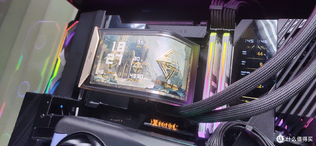 水冷还能怎么卷?上裸眼3D!微星MEG CORELIQUID E15 360超神水冷