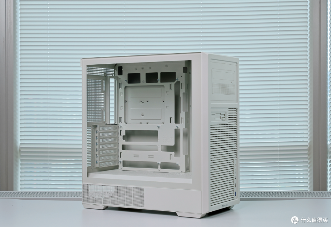 2W预算捡漏拼出来的低调高配主机:13900K+5070Ti+48G大内存