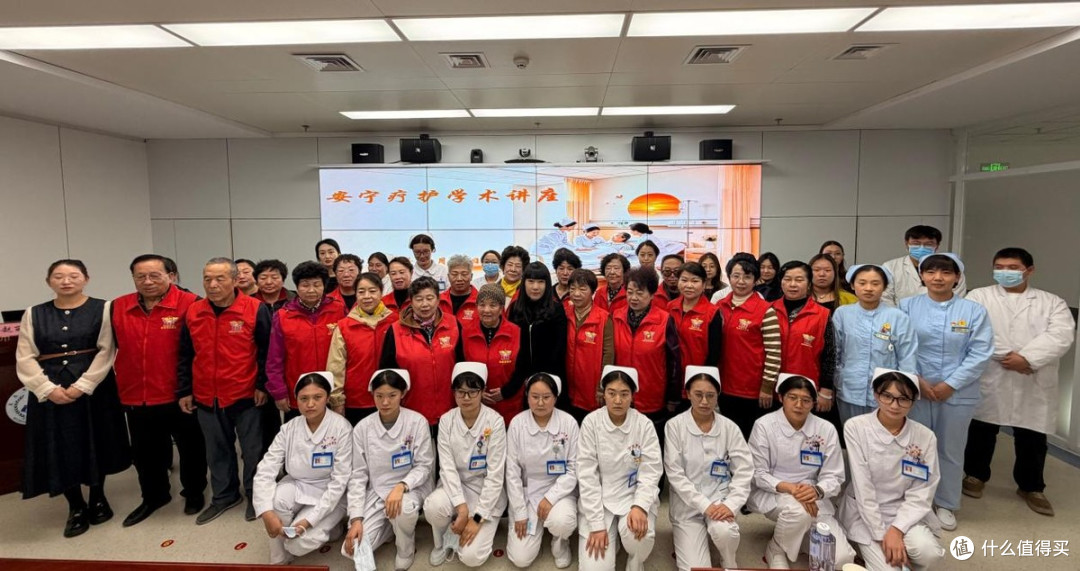 赵丽萍受邀到吴忠市人民医院开展安宁疗护专题讲座