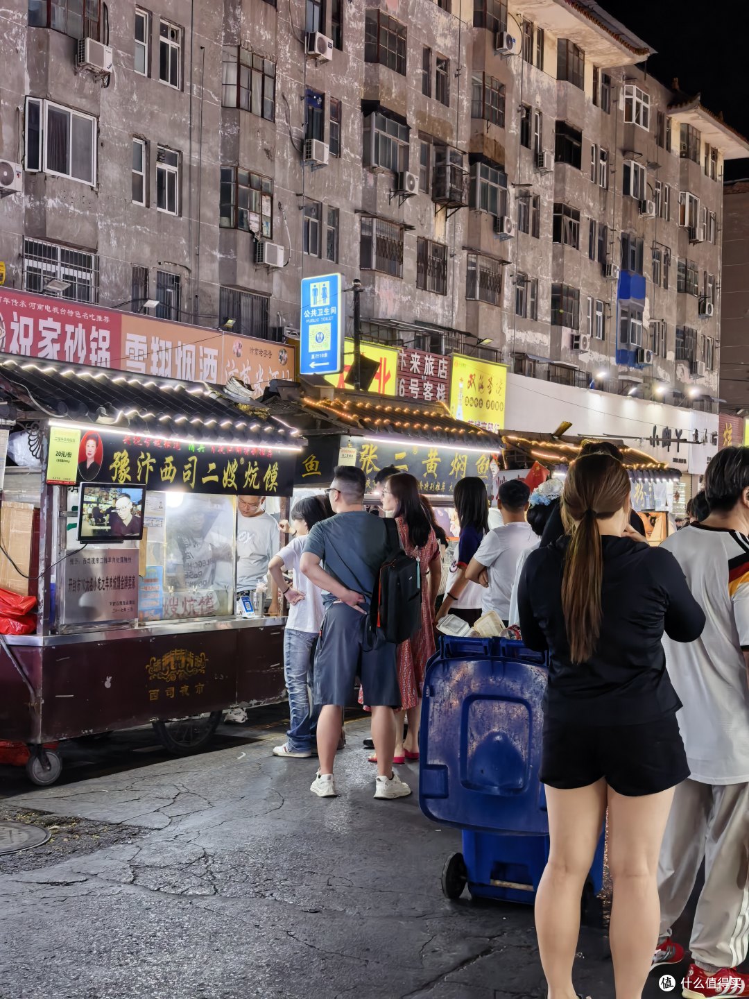 宋都觅食,步寻汴梁:桶子鸡、夜市和羊双肠