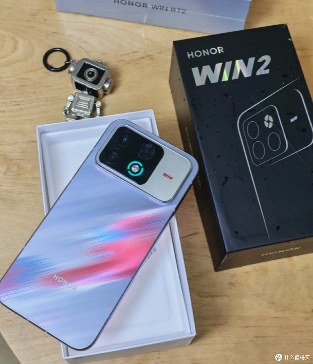 荣耀WIN2配置提前曝光, 贵1500, 前代机型反而成了高性价比选择