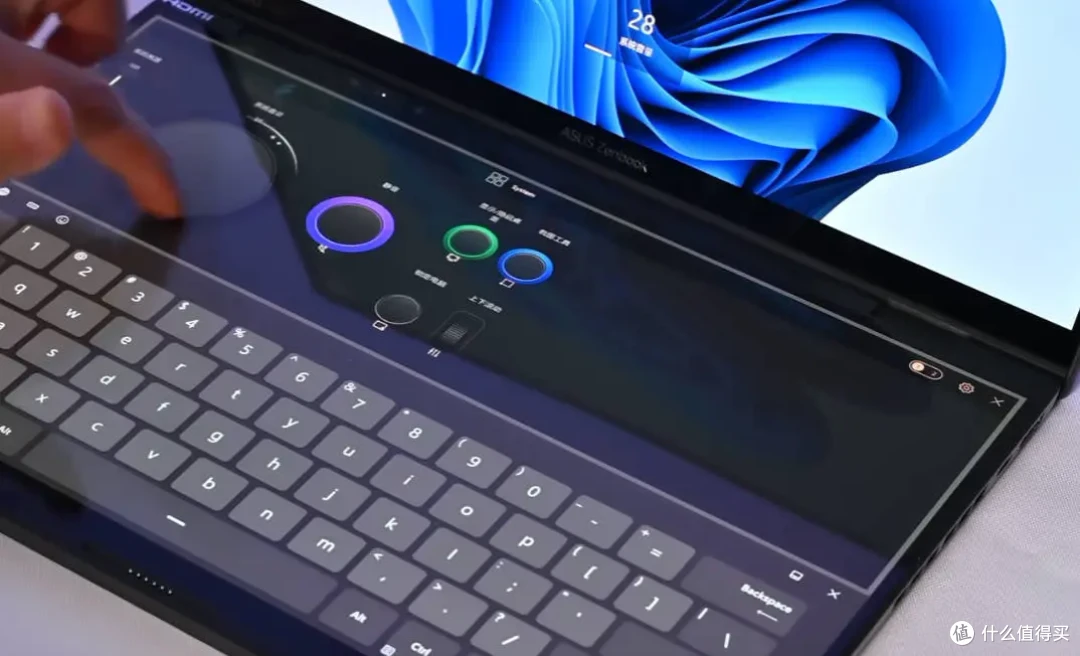 打脸乔布斯,苹果即将发布 OLED 触屏版 MacBook Pro!【锐评】