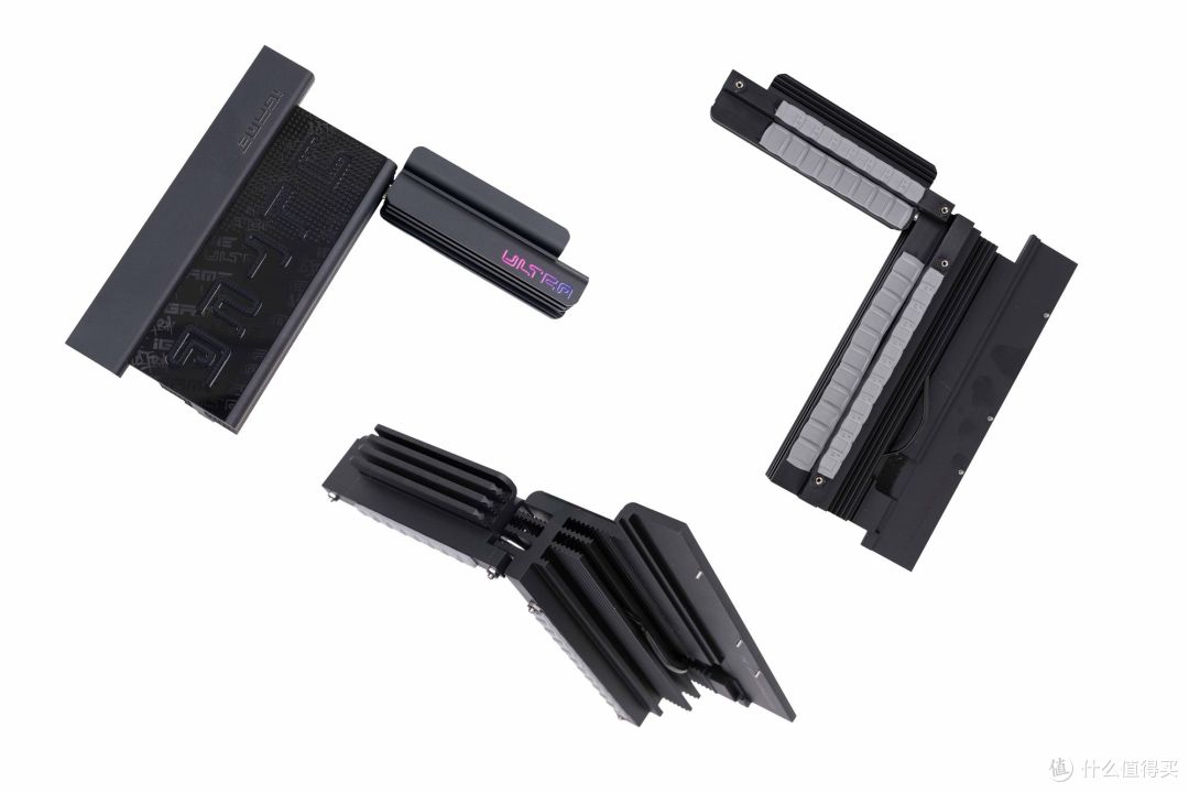 潮酷外观与硬核调校兼得，七彩虹 iGame X870E Ultra-S 主板评测