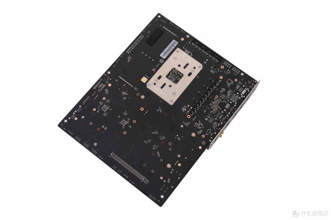 潮酷外观与硬核调校兼得，七彩虹 iGame X870E Ultra-S 主板评测