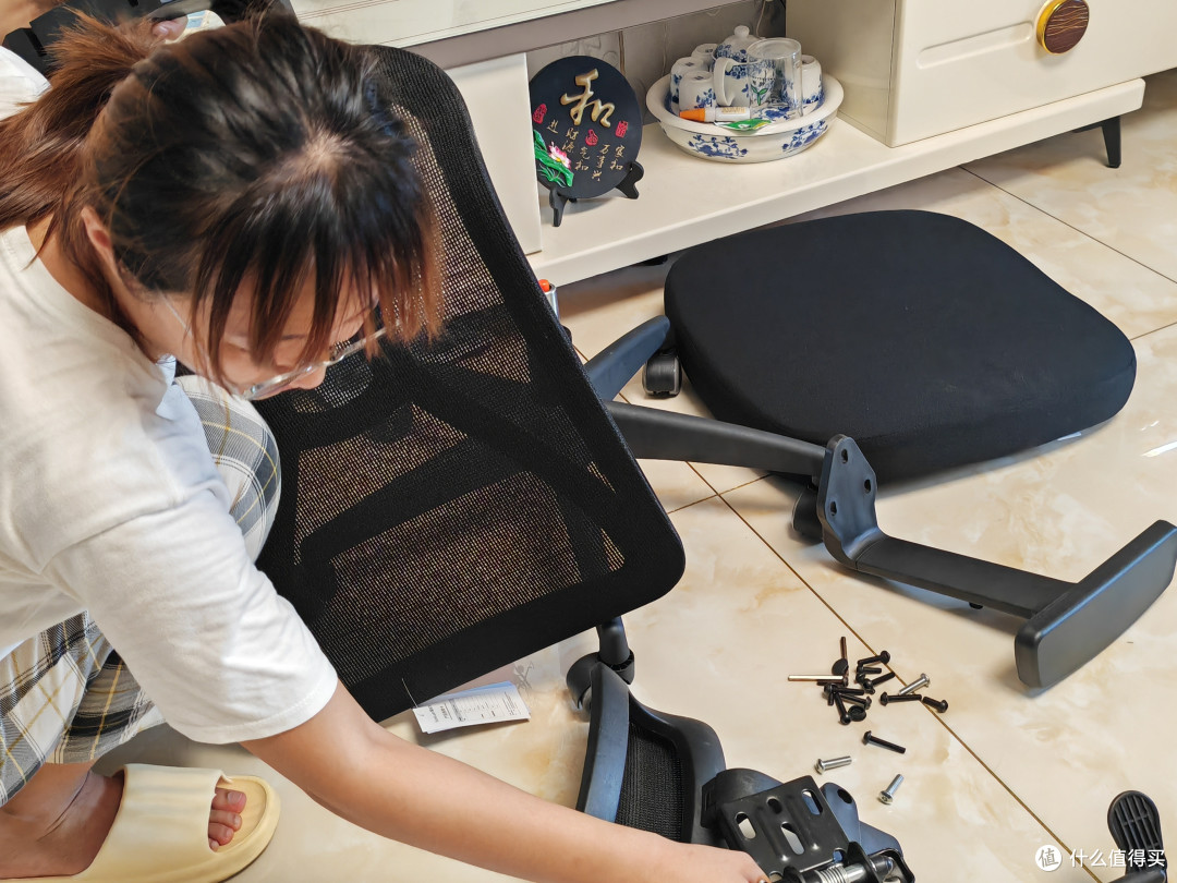 399 元工学椅的护腰,是真功夫还是话术?夏草木Fit-CC 一周实测