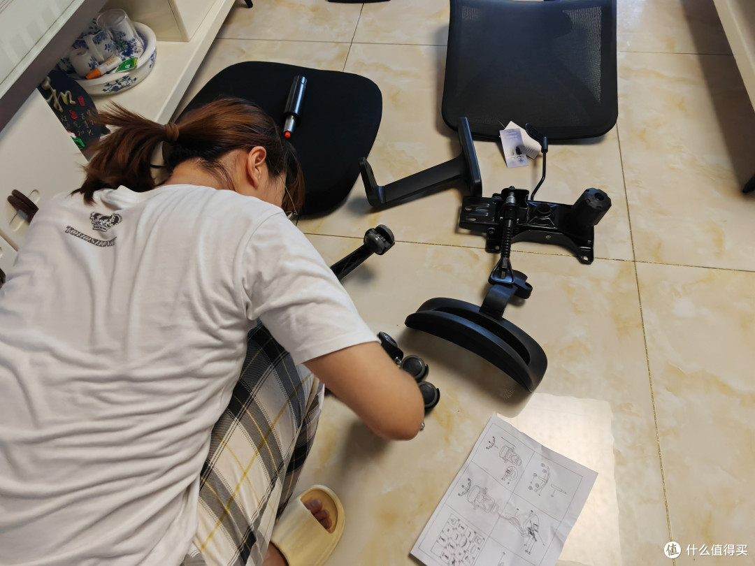 399 元工学椅的护腰,是真功夫还是话术?夏草木Fit-CC 一周实测