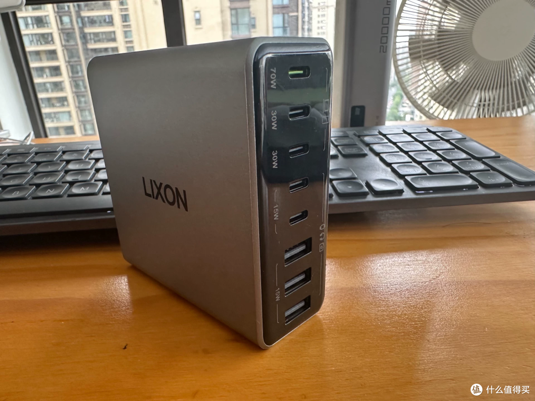 79元8口160W，亚马逊269元，8个口只有3个独立