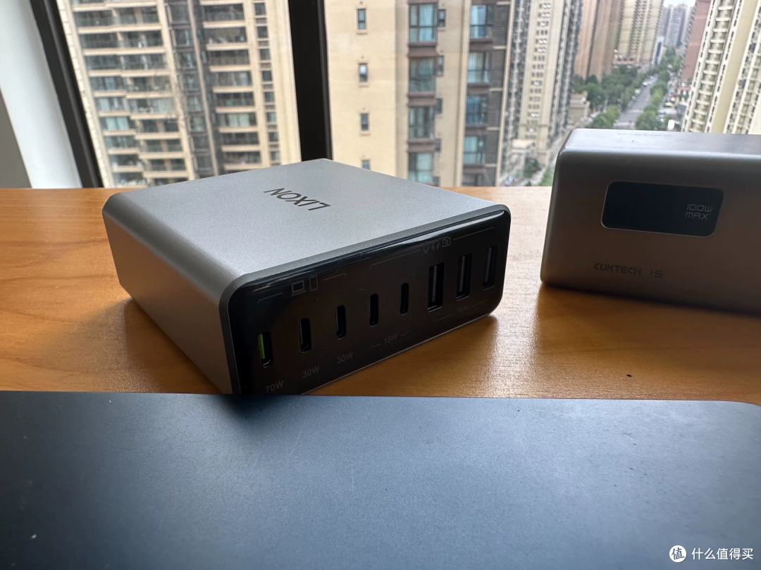 79元8口160W，亚马逊269元，8个口只有3个独立