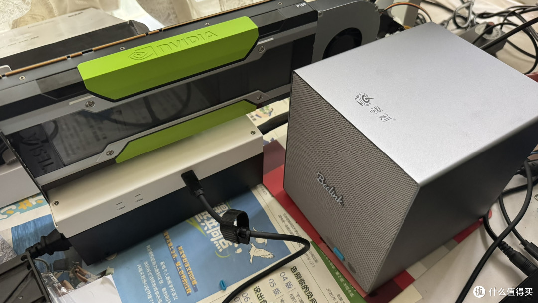 自己搭建的4000来元的AI-NAS-工作站全家福