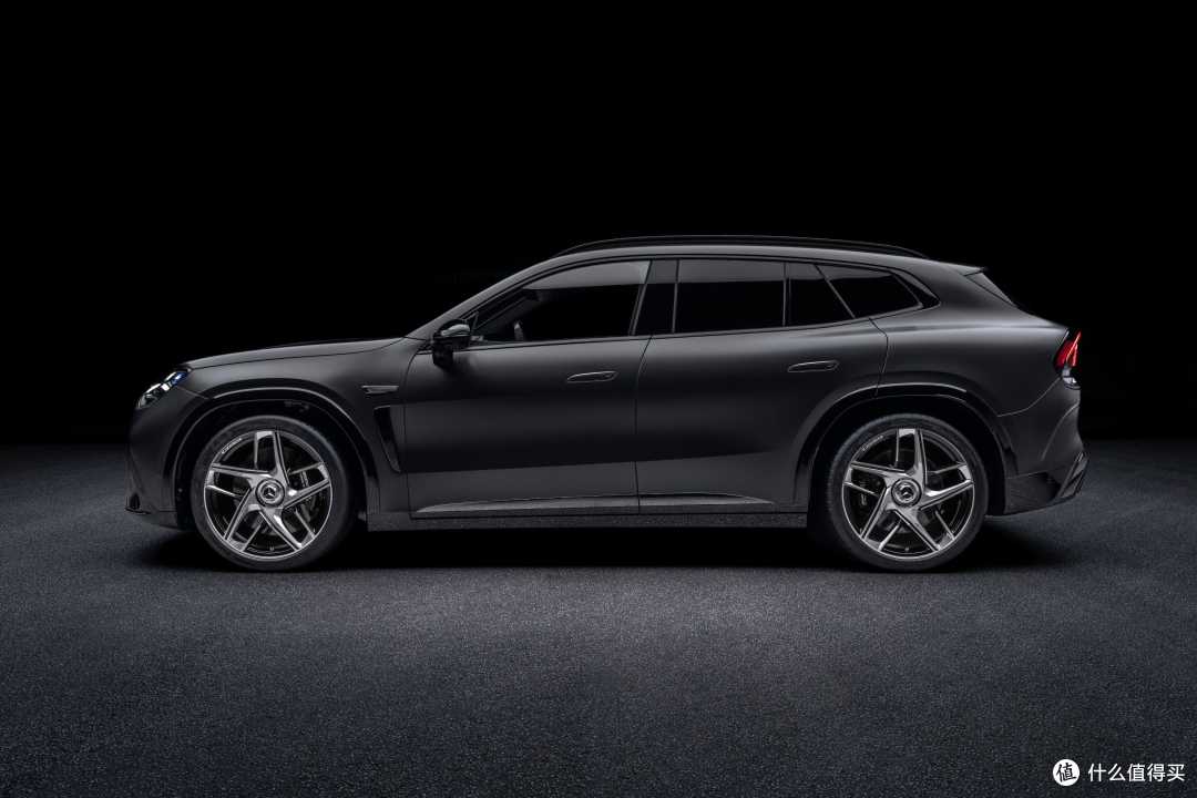 起售价85万,专打保时捷卡宴,奔驰发布全新AMG GT SUV