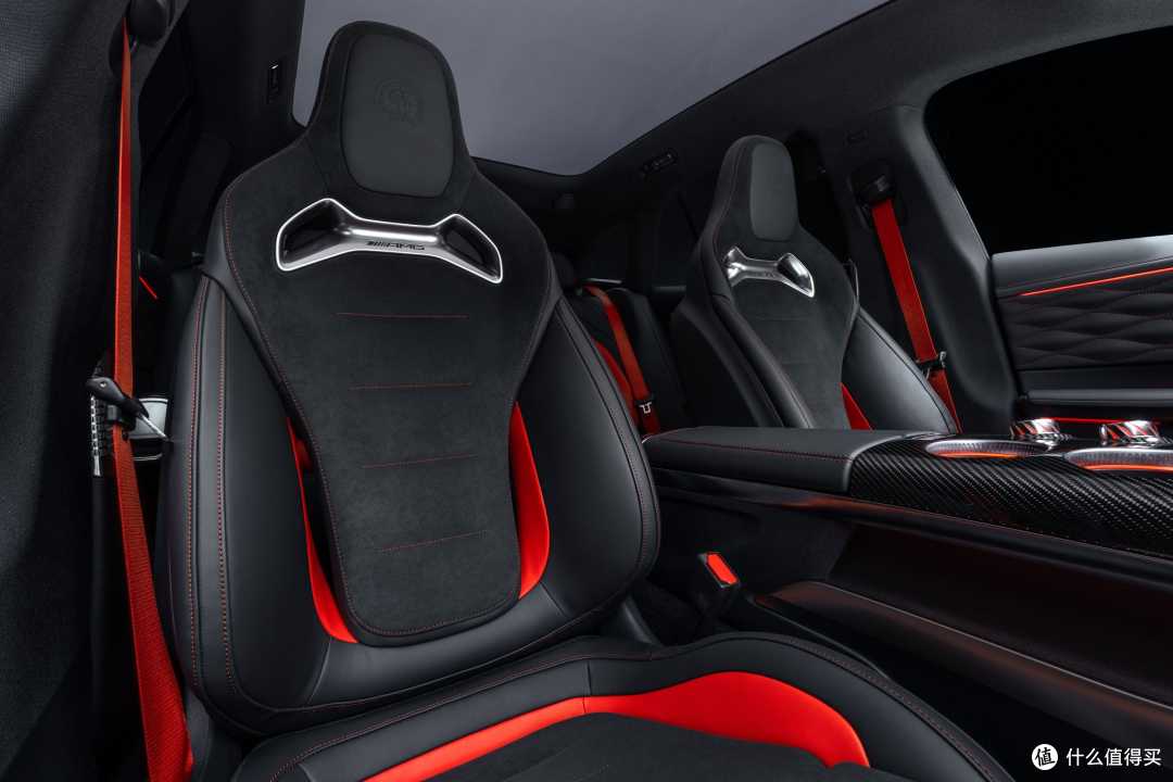 起售价85万,专打保时捷卡宴,奔驰发布全新AMG GT SUV