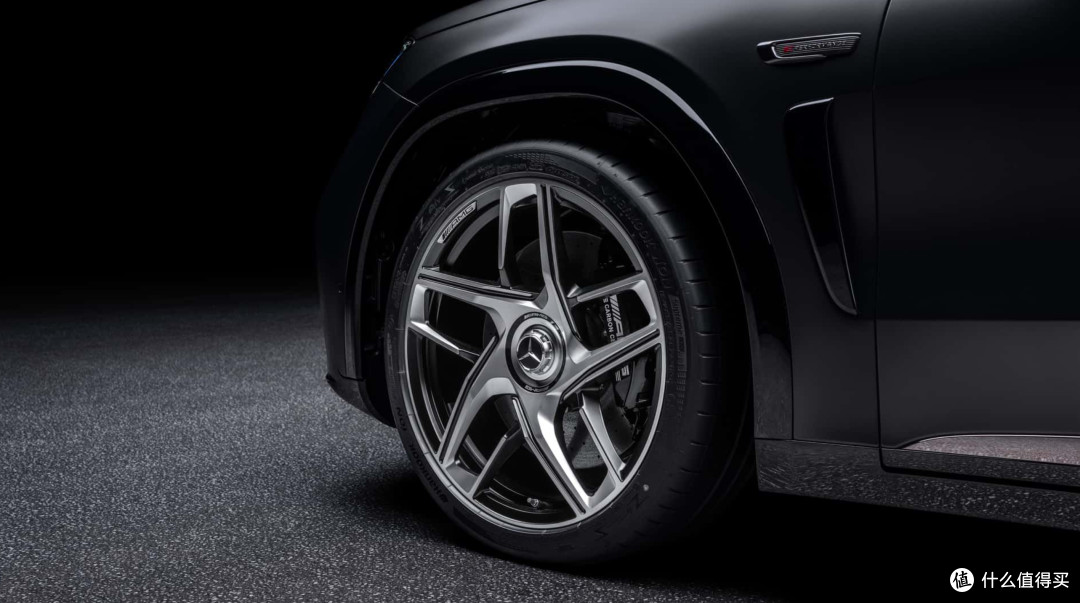 起售价85万,专打保时捷卡宴,奔驰发布全新AMG GT SUV