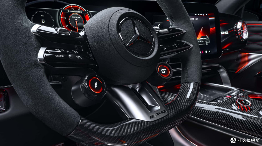 起售价85万,专打保时捷卡宴,奔驰发布全新AMG GT SUV